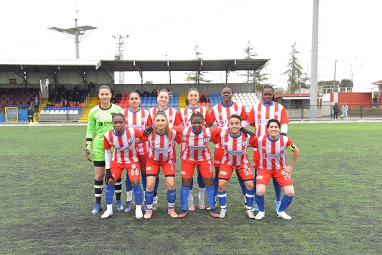 İdmanyurdu Deplasmanda Trabzonsporu 3-0 Mağlup Etti