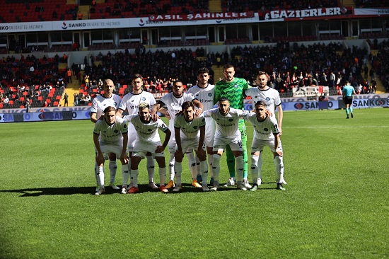 Şimşek Deplasmanda 4-0 Rövanşını vermedi