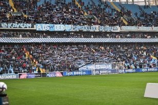 Adana Demirspor iç sahada 14 puan kaybetti