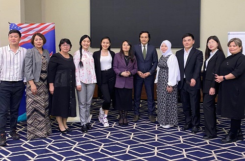 Kazakistan Türk Dili Konuşan Gazeteciler Vakfı Medya Semineri başladı