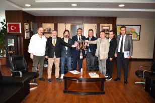 TSYD Yönetim Kurulu Başkan Çetin’i ziyaret etti