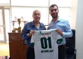 15. Yıl Formamız Akay’a