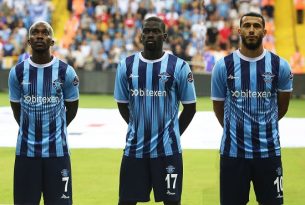 3 Yıl Sonra Bu Kez Mavi-Lacivertli Formayla;