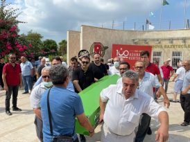 Ovalı son yolculuğuna uğurlandı