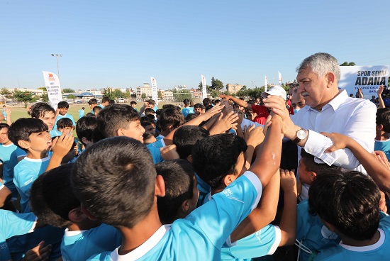 Büyükşehir Yaz Spor Okulları faaliyetlerini genişleterek sürdürüyor