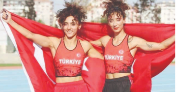 Alkışlar altın kızlara