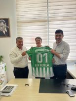 Seda Atalay Aslan’a Forma Hediye