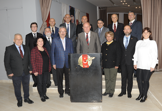 Esendemir; “Aydın insanlar Yetiştirmek en kutsal görev”