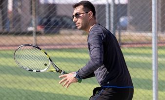 Gökhan Üney Takdir Topluyor