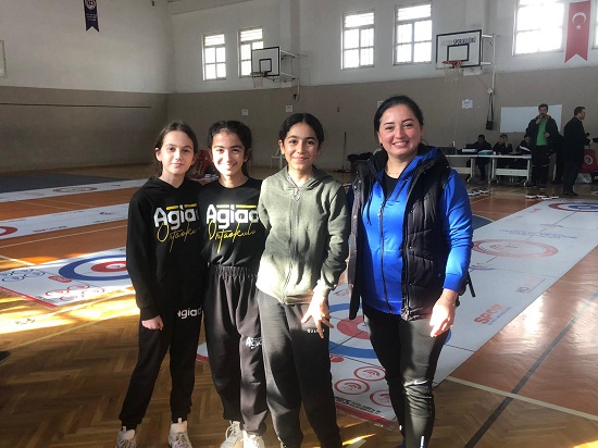 Agiad Ortaokulu, Floor Curling Müsabakalarında Adana Şampiyonu Oldu