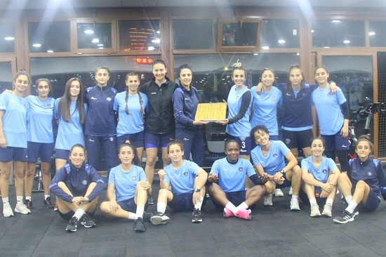 Adan Demirspor Kadın Futbol Kulübü’nde Antalya maçı hazırlıkları Sürüyor