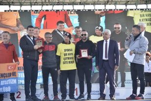 5 Ocak Adana ‘nın Kurtuluşu Yarı Maratonu Ödül Töreni yapıldı