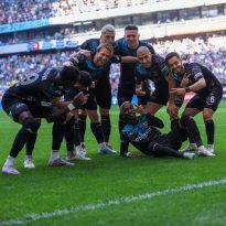 Şimşek Ne Yaptığını Biliyor