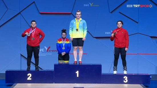 Başkan Akay  “ Sporcularımızın Başarısı Bizleri Gururlandırıyor”