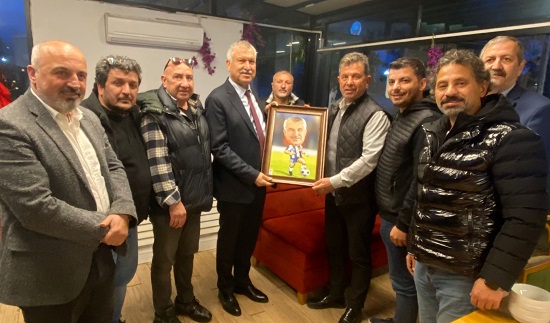 Karalar’a sürpriz