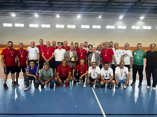 Hentbol Rüzgarı Seyhan’da Esti