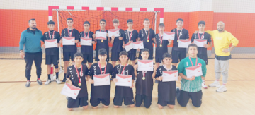 Orhangazi Ortaokulu tebrikleri kabul ediyor