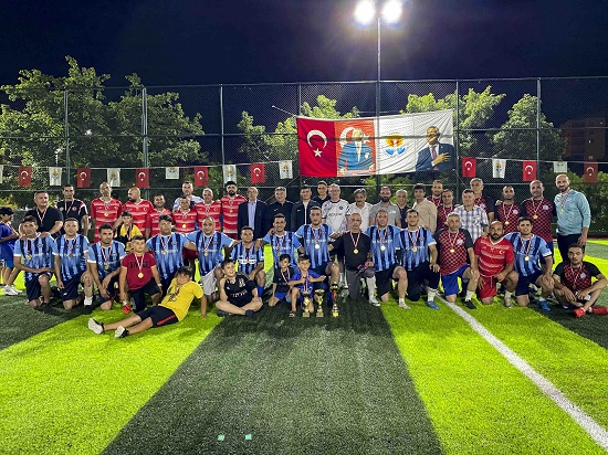 Dostluk ve spor kazandı