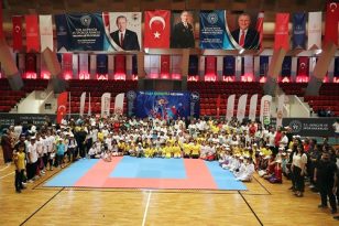 Adana’da GSB Spor Okulları ve GSB Engelsiz Spor Okulları Açılışı Yapıldı