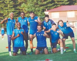 Tarihi Maça Ramak Kaldı