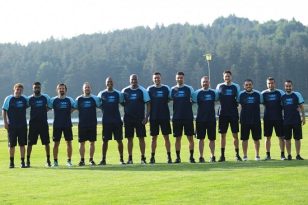 Kluivert ile çalışacak teknik kadro belli oldu