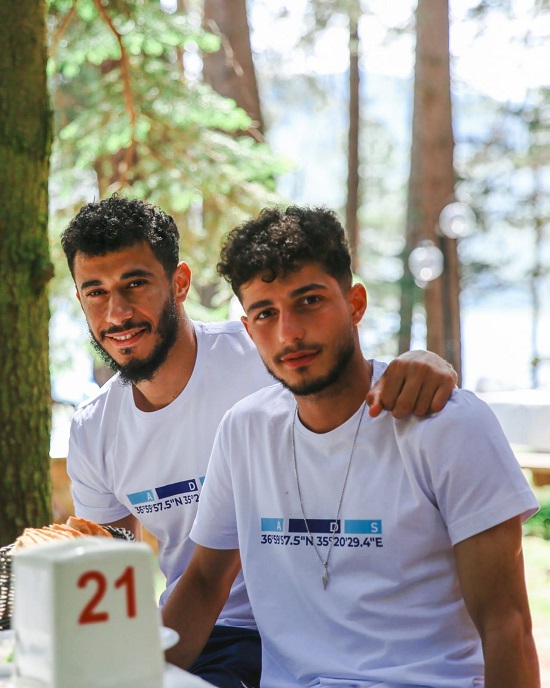 Belhanda ve İzzet’in benzerlikleri görenleri şaşırttı