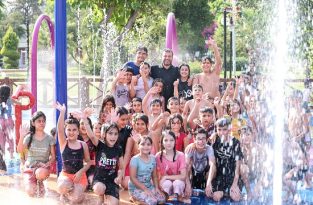 Adana Sıcağında Serinleten Eğlence