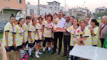 Kavaklı Spor, kızları Futbolda Mersin Şampiyonu oldu