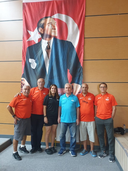 Hentbol Hakem ve Gözlemcileri İzmir Urla’da ter dökecek