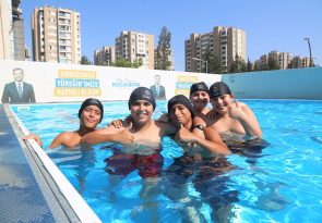 Yüreğir’de ‘Yüzme Bilmeyen Kalmasın’