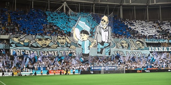 Avrupa maçında harika koreografi!