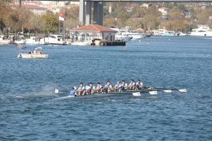 Genç Sporcular Cumhuriyet’in 100. Yılında Dostluk İçin 10. Kez Kürek Çekti