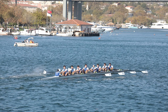 Genç Sporcular Cumhuriyet’in 100. Yılında Dostluk İçin 10. Kez Kürek Çekti