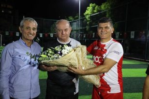 Raftaki kramponlar sahaya indi