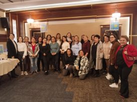 Ayyüce Türkeş kadın gazeteciler ile 5 çayında buluştu.