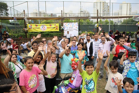 Engelsiz Festival’de Gönüllerince Eğlendiler