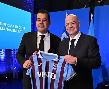 Eren Mert bir ilke imza attı