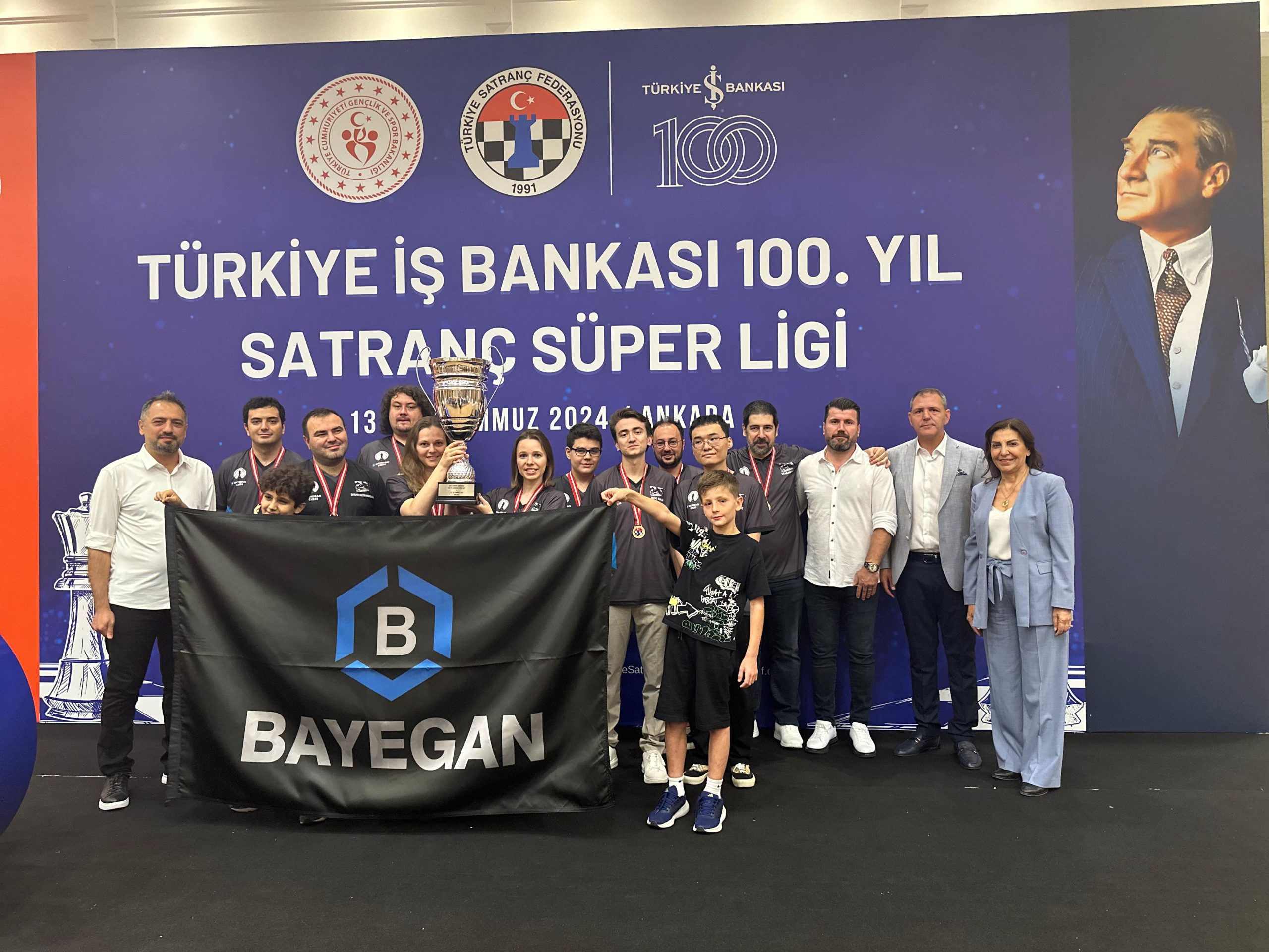 Türkiye İş Bankası 100. Yıl Satranç Süper Ligi Sona Erdi