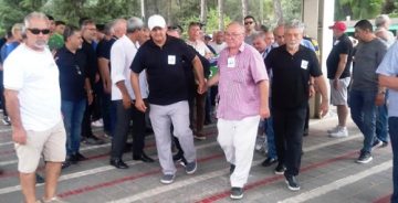 Tombik Ahmet gözyaşlarıyla uğurlandı