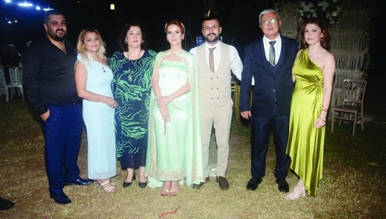 Elif Özdemir Ve Yavuzhan Azar’a Rüya Gibi Nişan Töreni