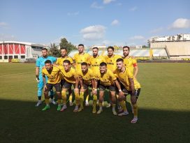 Adana 01 Futbol firesiz Devam Diyor