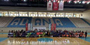 Yüreğir’de geleneksel çocuk oyunları