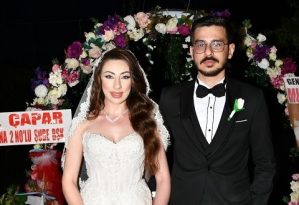 Ezgi ile Hüseyin Kürşat’a muhteşem düğün töreni