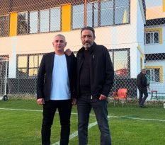 Eren, “Taraftarlarımız takımımızın gücüne güç katıyor”