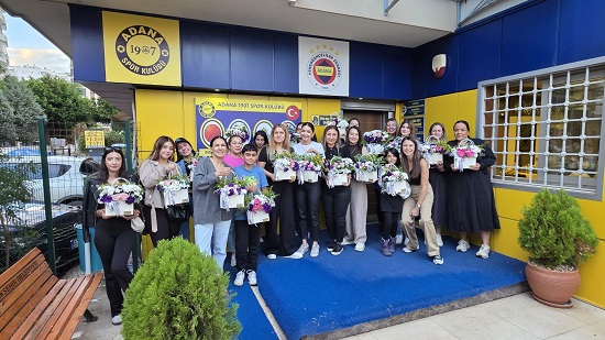 Adana Fenerbahçeliler Derneği ve Tuğçe Ünver İşbirliği ile Çiçek Gibi Bir Pazar Günü Yaşadık
