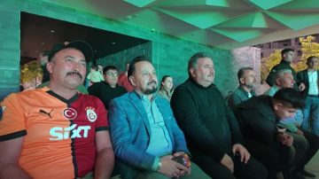 Sarıçam’da Derbi Coşkusu Ferdi Tayfur Sanat Merkezi Ve Müzesinde Yaşandı