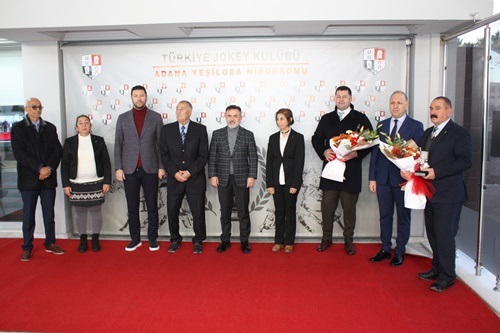 Anadolu Gazetecileri ve Spor Yazarları Derneği Adana Şubesi Koşusu’nu Katı Zamanı kazandı.