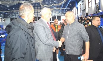 Adana’da 13. Veteranlar Masa Tenisi Turnuvası Heyecanı