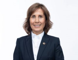 Başkan Oya Tekin’den Bayram Mesajı: Gönül Bağımız Parmaklık Tanımaz