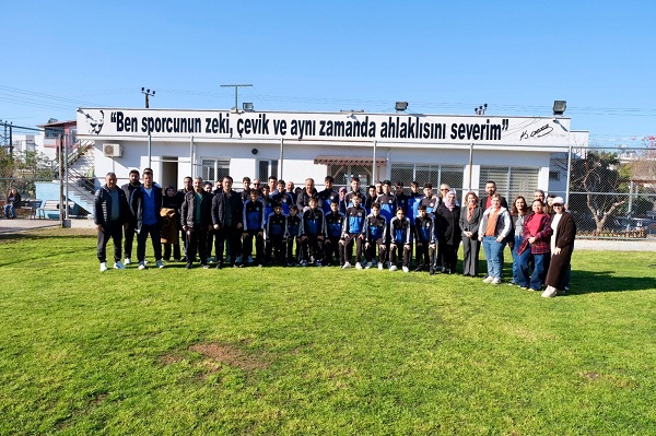 Seyhan Belediyespor U-14 Takımı Türkiye Şampiyonası İçin Konya’ya Uğurlandı